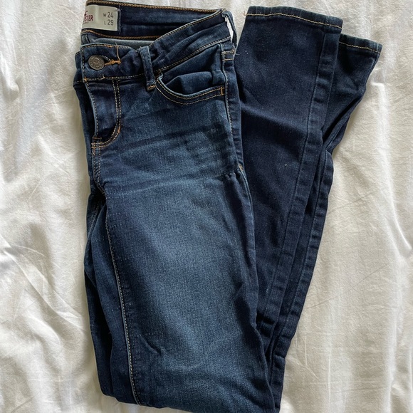Hollister Low-Rise Skinny Jeans - Picture 4 of 7